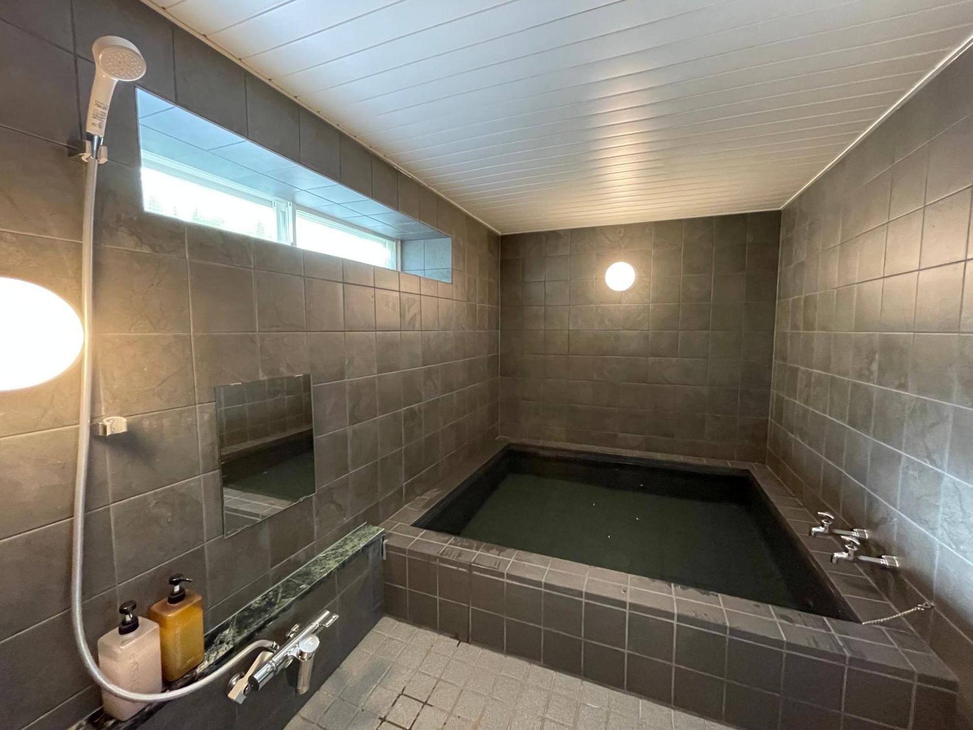 Community House Tyrolien Hotel Hakuba Luaran gambar