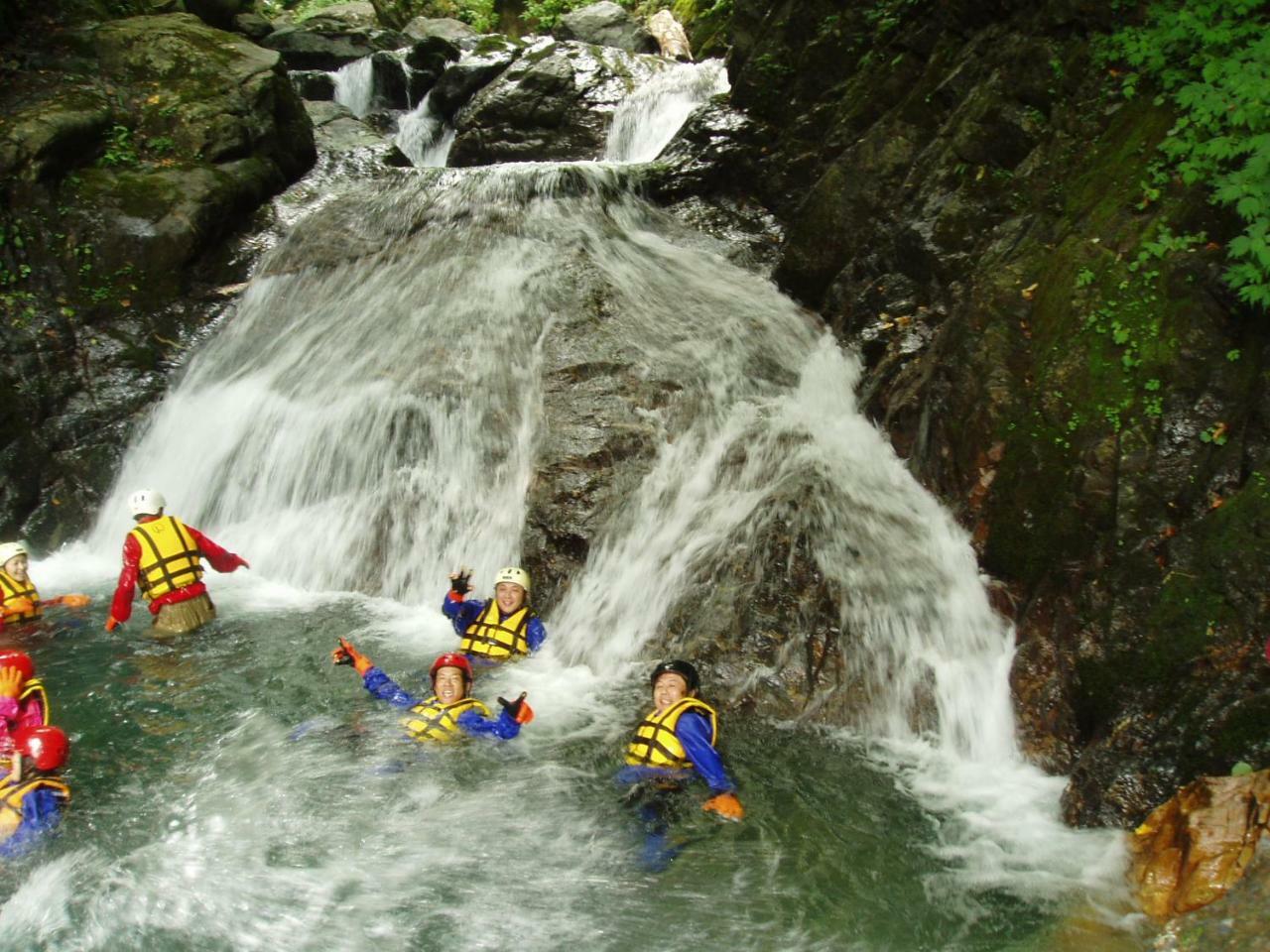 Community House Tyrolien Hotel Hakuba Luaran gambar