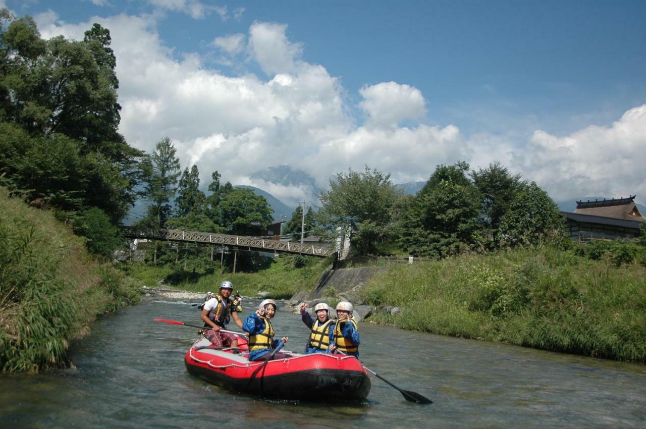 Community House Tyrolien Hotel Hakuba Luaran gambar