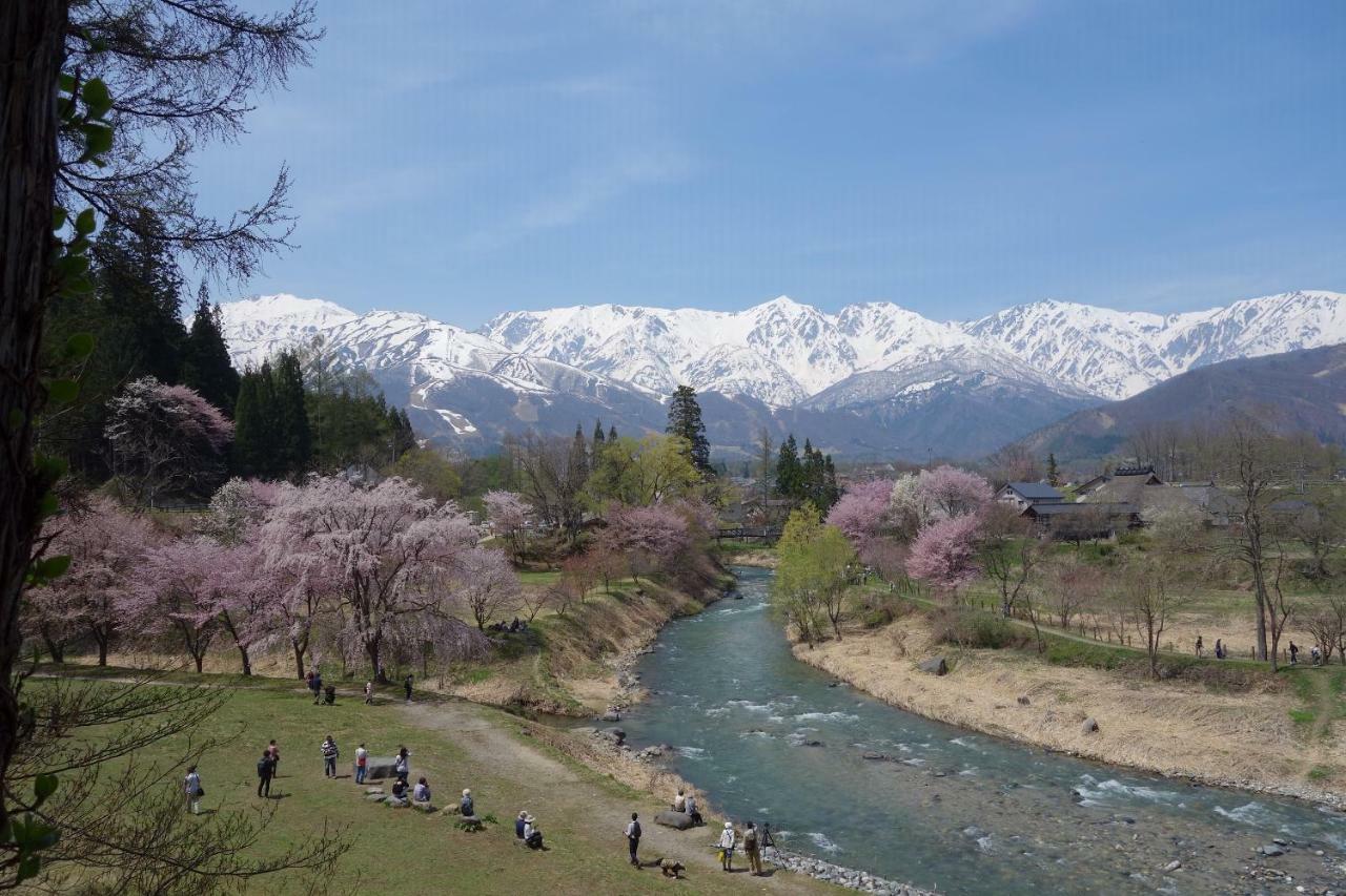 Community House Tyrolien Hotel Hakuba Luaran gambar